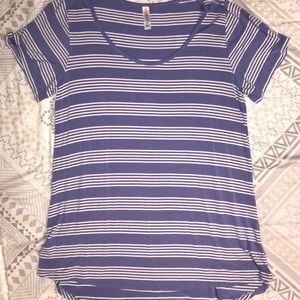 LuLaRoe classic tee (size L)